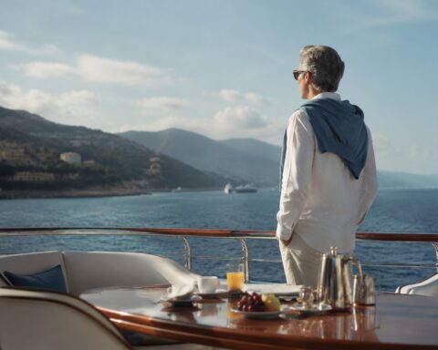 Are The Very Rich So Different?